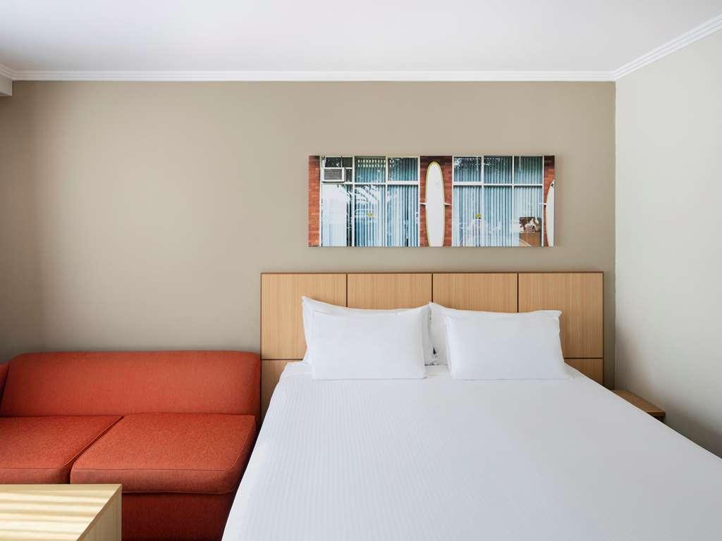 トラベロッジ ホテル マンリー ワーリンガー シドニー 部屋 写真